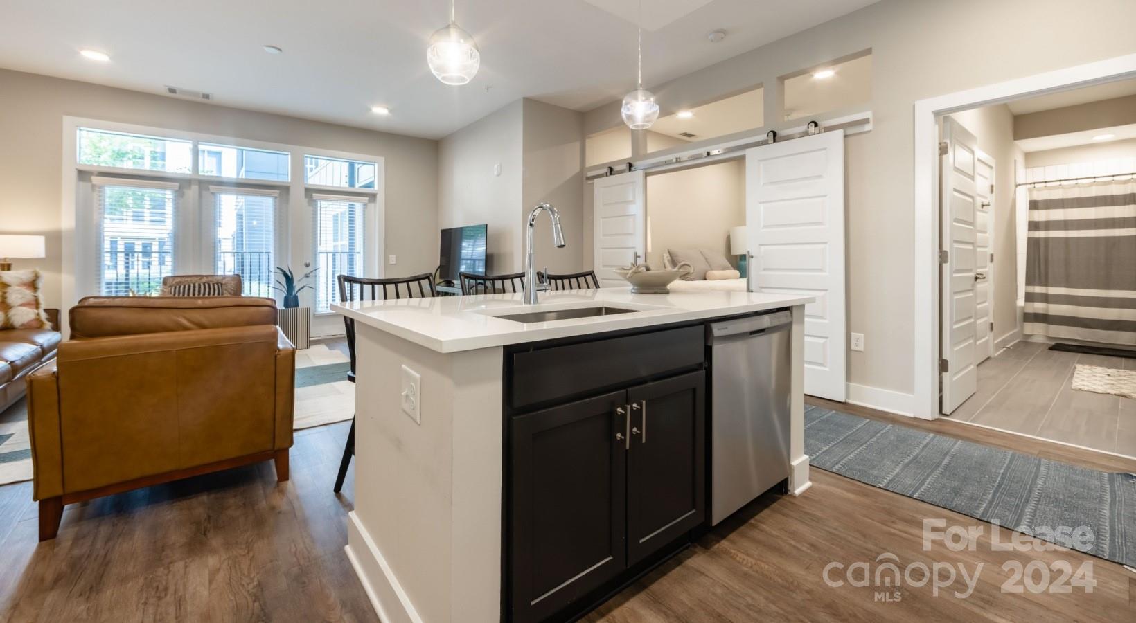 Charlotte, North Carolina 28202, United States, 1 Bedroom Bedrooms, ,1 BathroomBathrooms,Residential,Active,62989