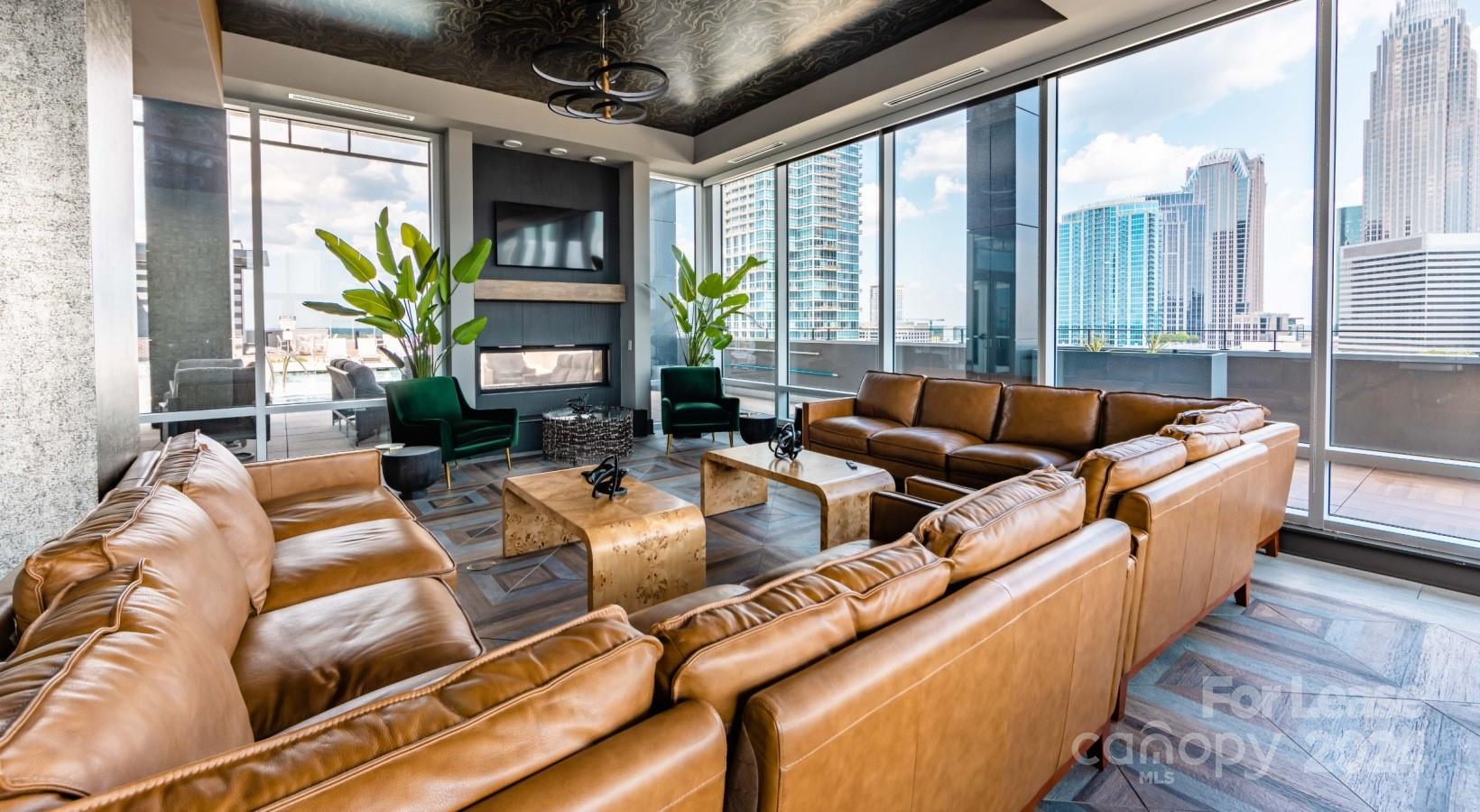 Charlotte, North Carolina 28202, United States, 1 Bedroom Bedrooms, ,1 BathroomBathrooms,Residential,Active,62989