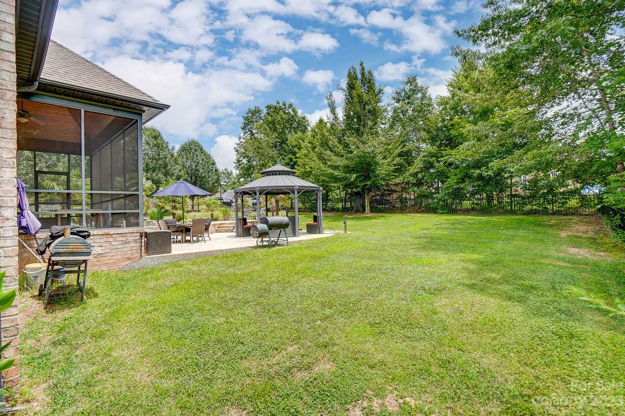 Creekwalk - Residential