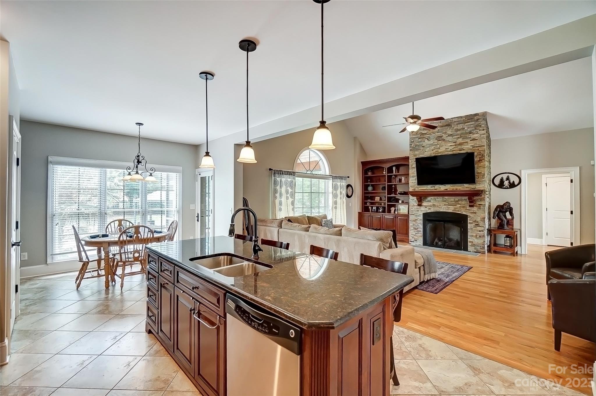 Creekwalk - Residential