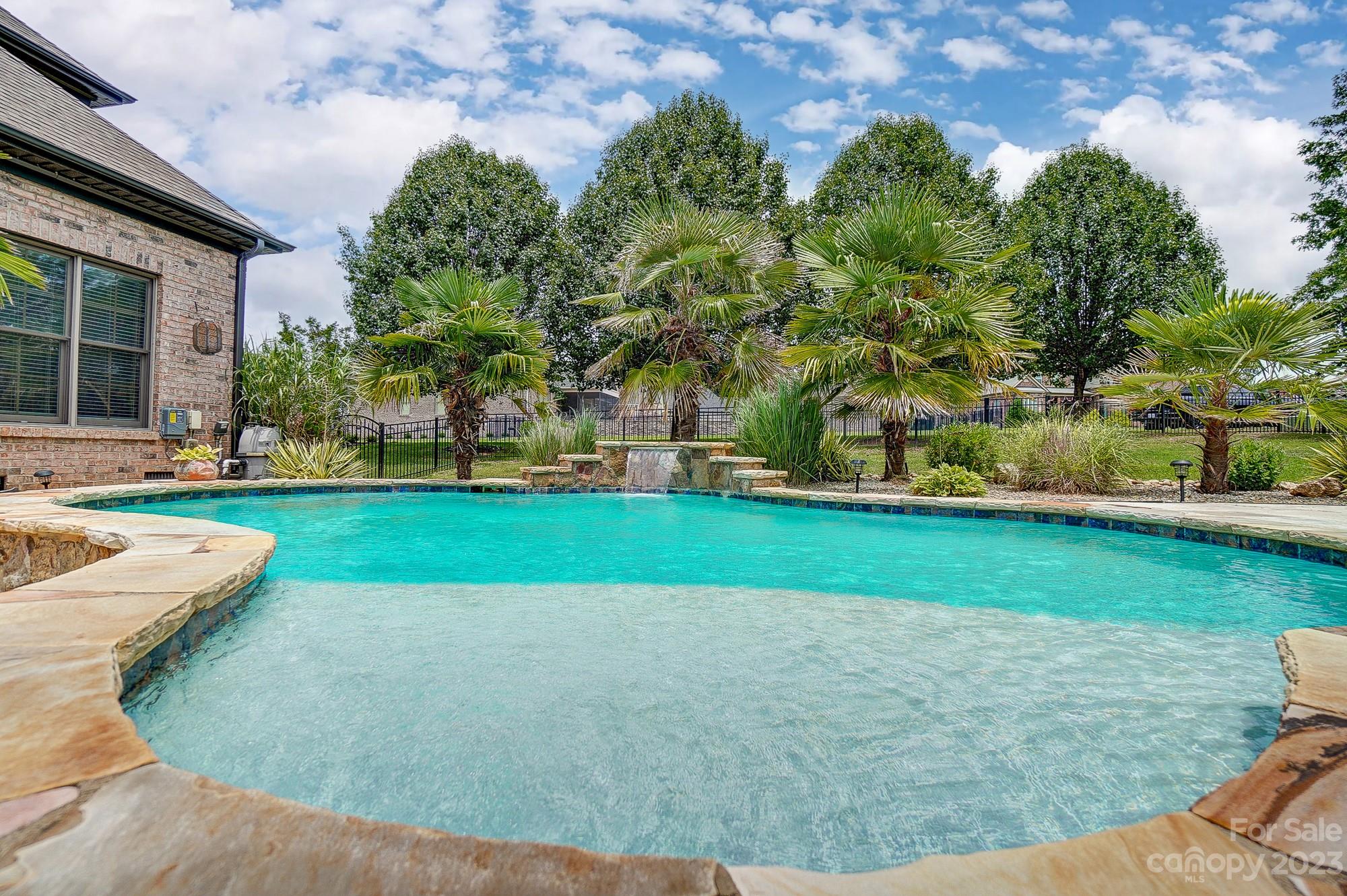 Creekwalk - Residential