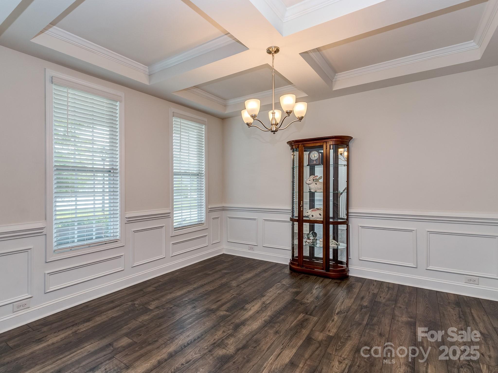 124 W Americana Drive