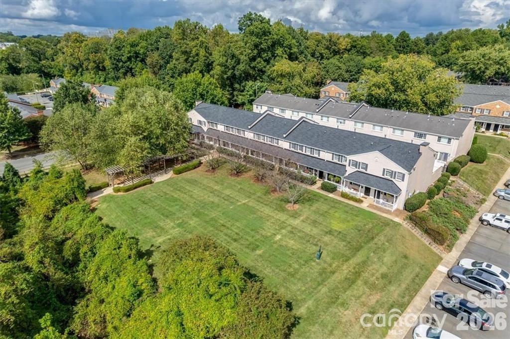 Commonwealth - Residential