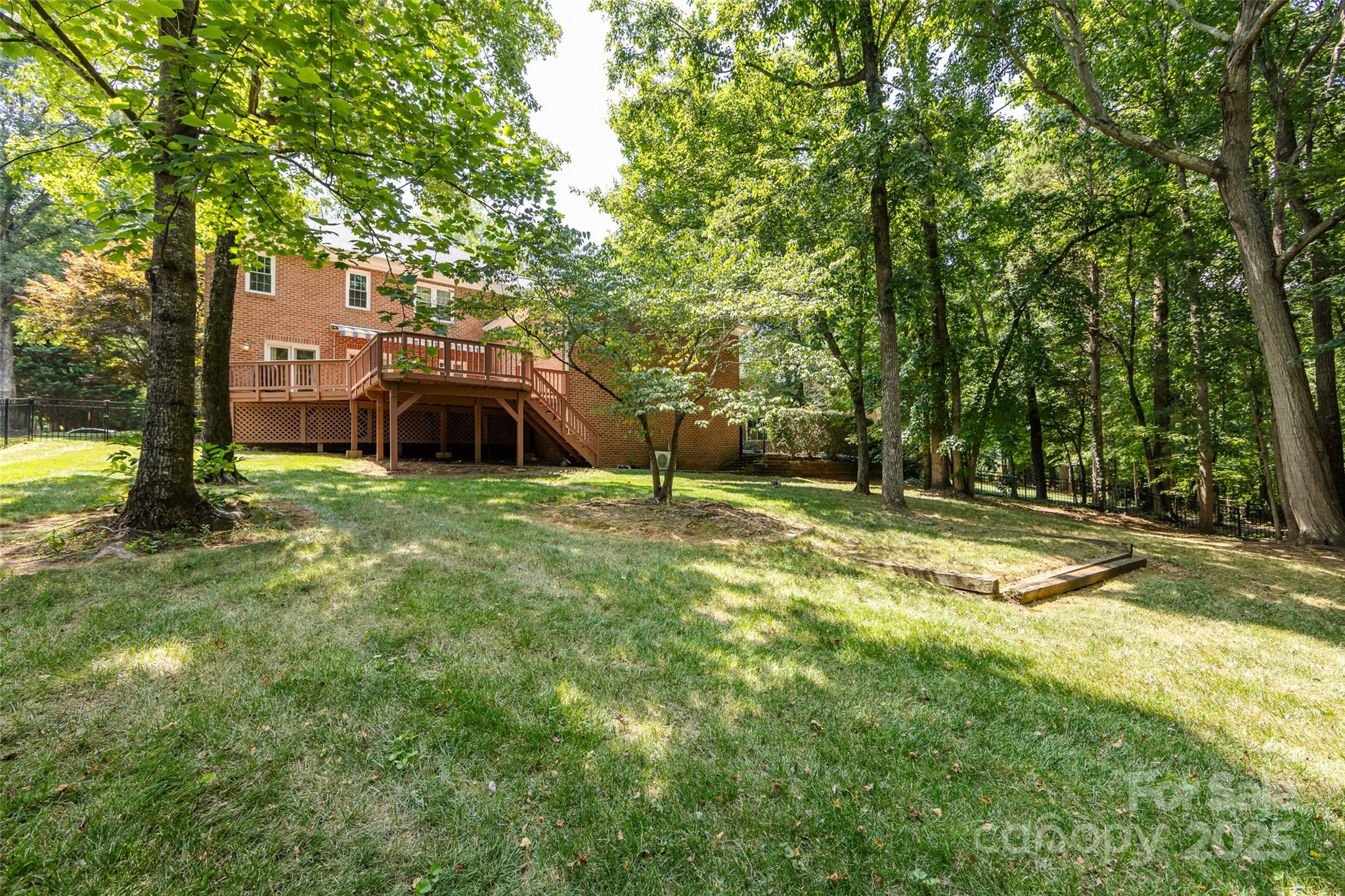 Benton Woods - Residential