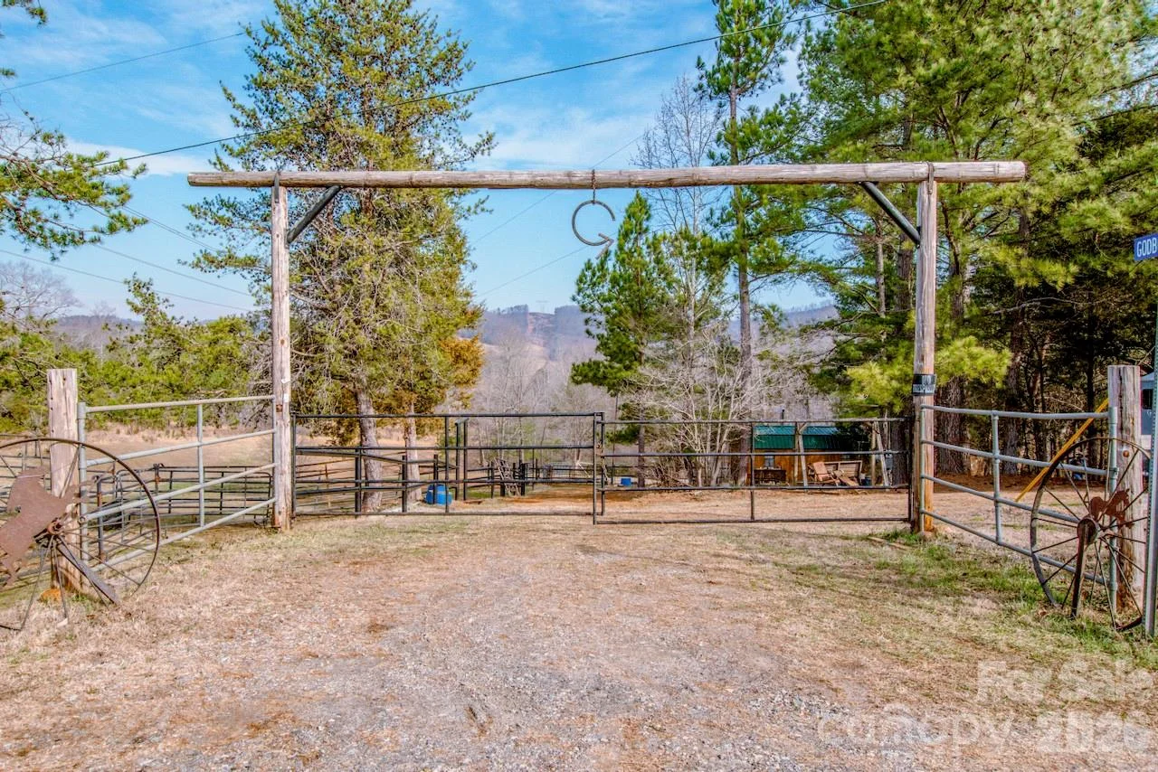 508 Liles Lane, Hiddenite, NC, 28636