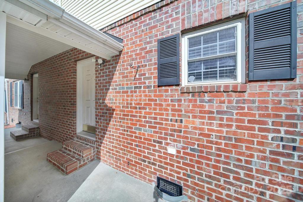 7014 Elm Hill Court