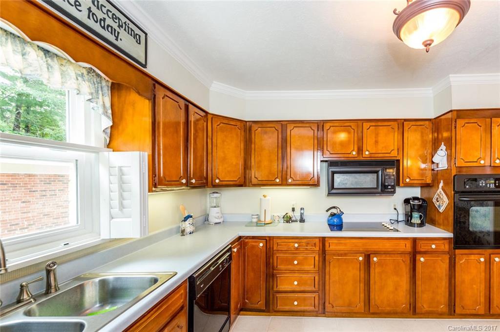 Flat Rock Manor - Residential