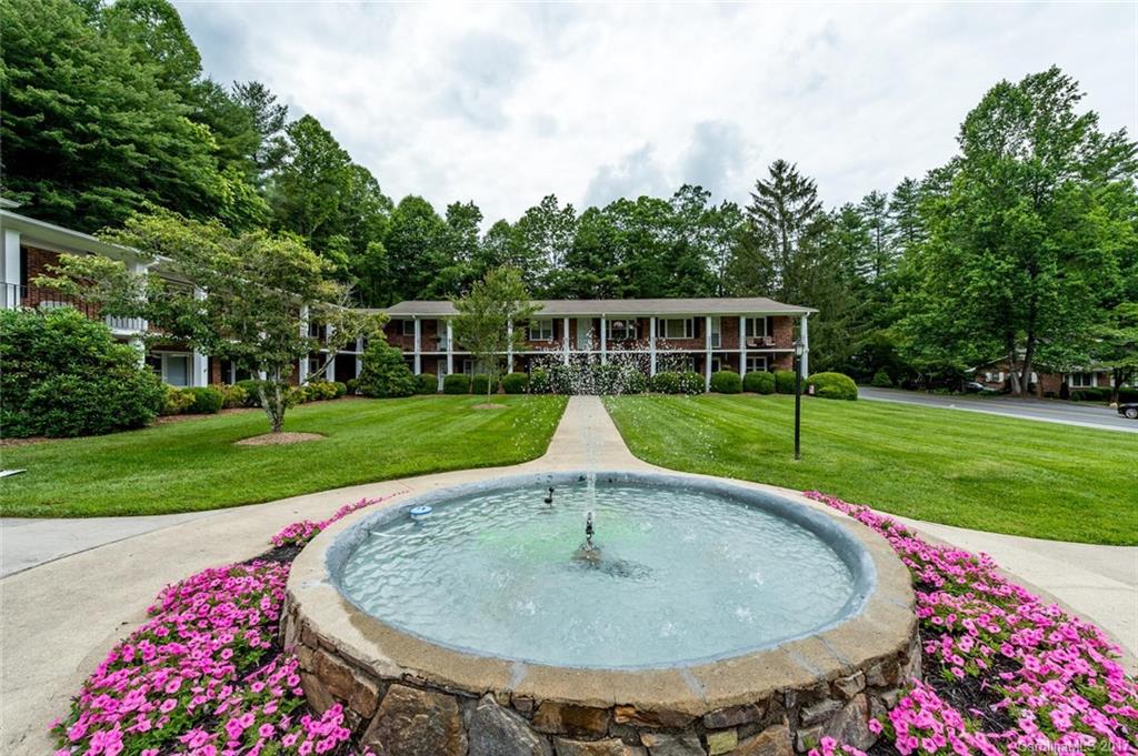 Flat Rock Manor - Residential