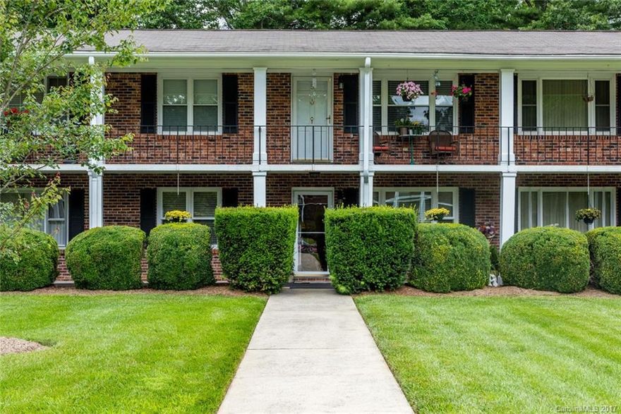 Lovingly Maintained Lower Level Condominium. No steps from parking to entry. Great location between Downtown Hendersonville and the Village of Flat Rock. Walking Trail to Flat Rock Playhouse. Carrier Heat Pump new in 2015. Updated Community Meeting Room with full kitchen and lots of space for entertaining/gatherings. Free laundry facilities for residents onsite. Garage included with this unit. Come see this home and be pleasantly surprised!