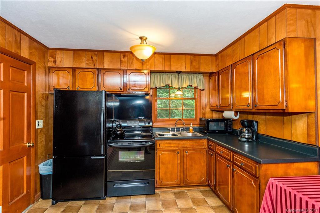 Flat Rock Manor - Residential