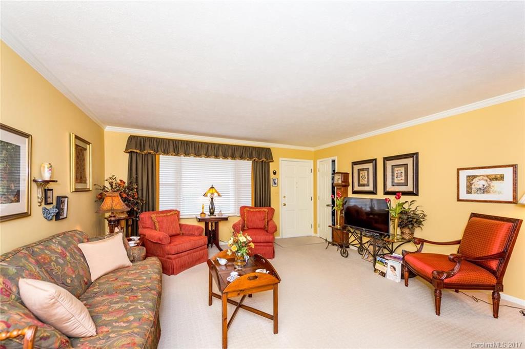 Flat Rock Manor - Residential