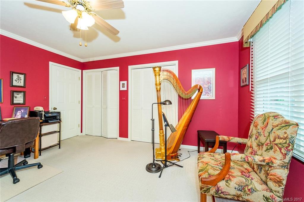 Flat Rock Manor - Residential