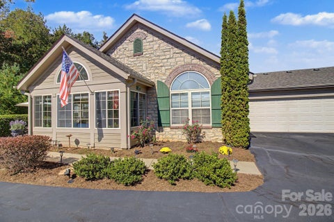 Photo of 47 Outlook Circle, Swannanoa, NC 28778 (MLS # 4435002)