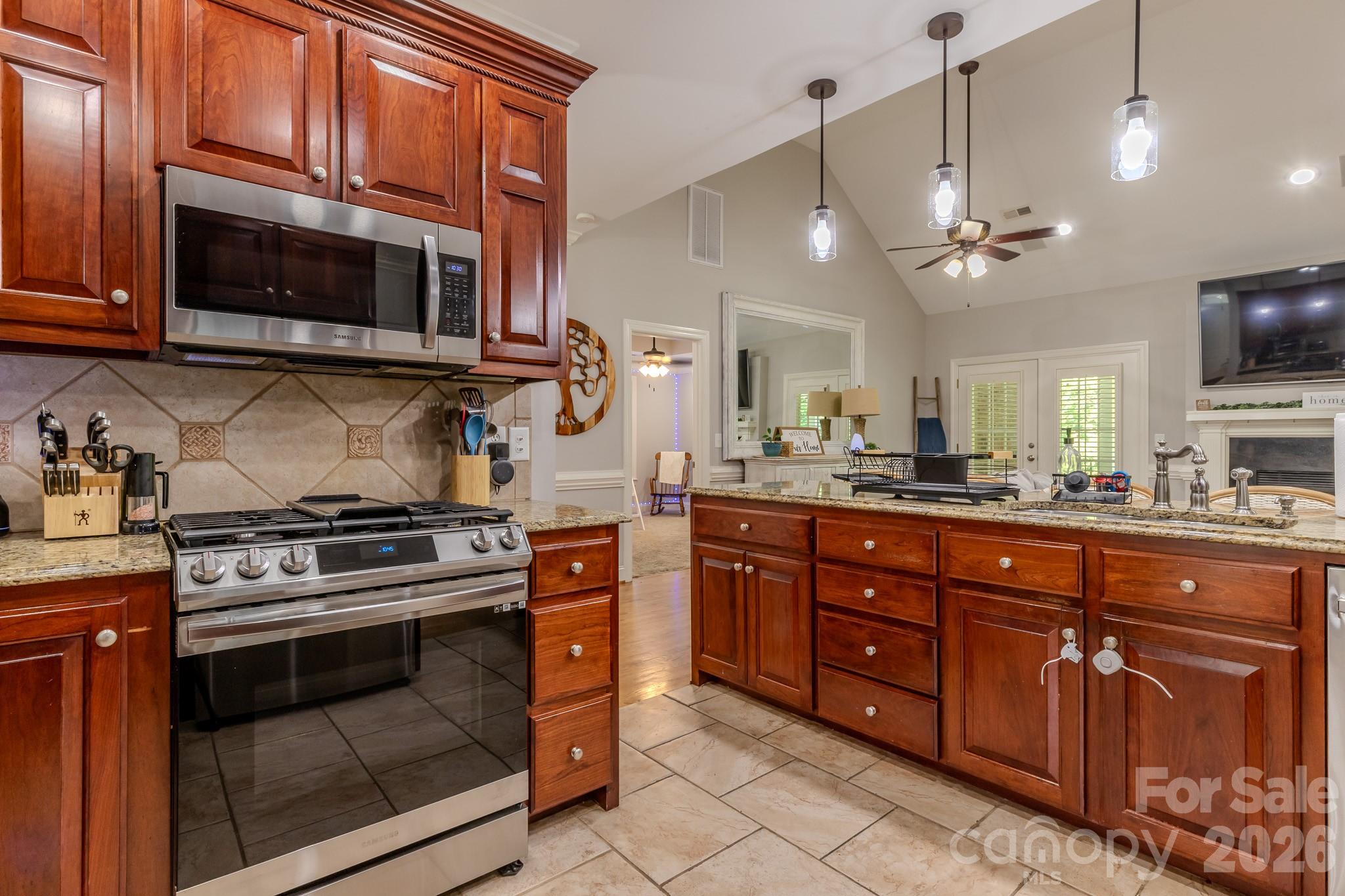 Hall Crossing - Residential