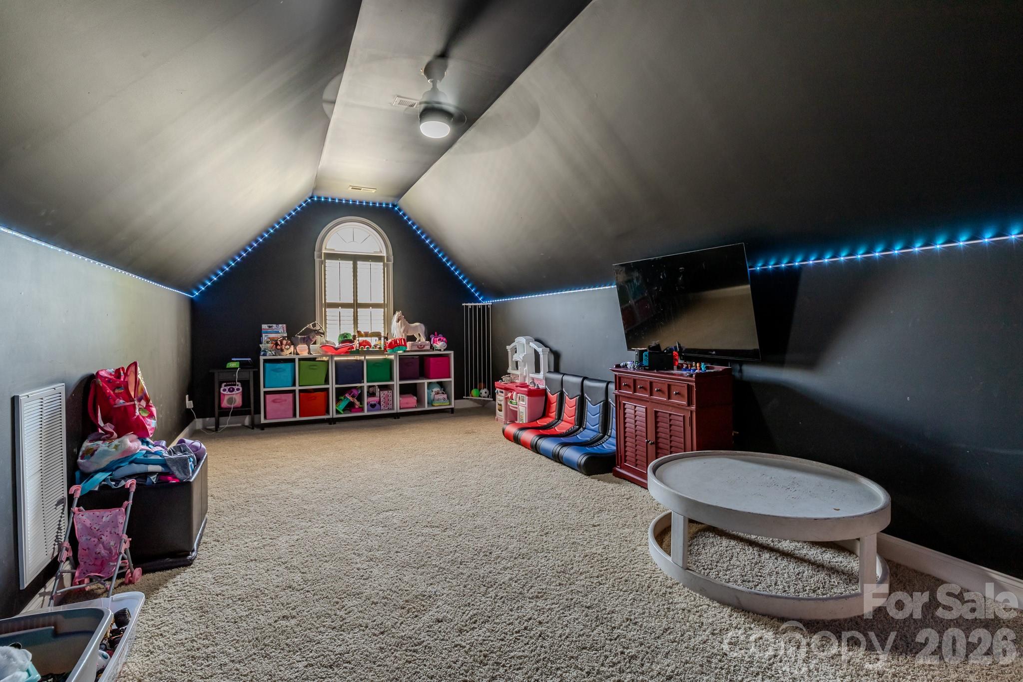 Hall Crossing - Residential