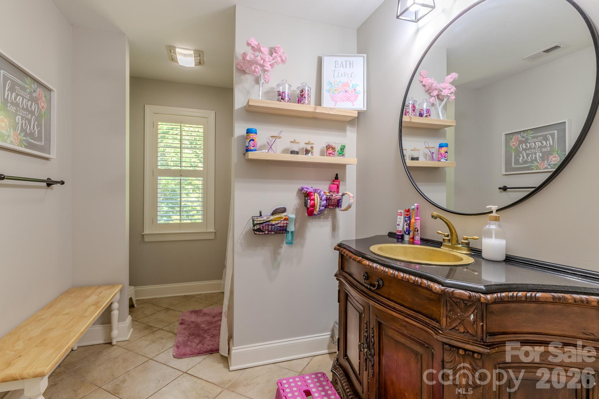 Hall Crossing - Residential