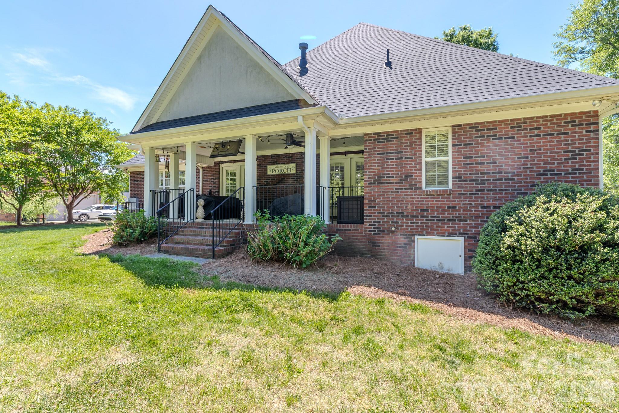 Hall Crossing - Residential