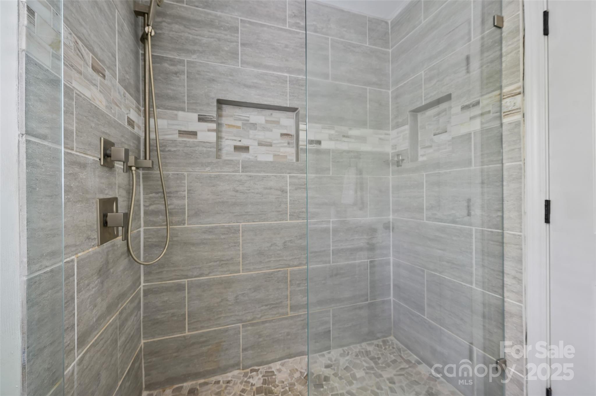 Raeburn - Residential