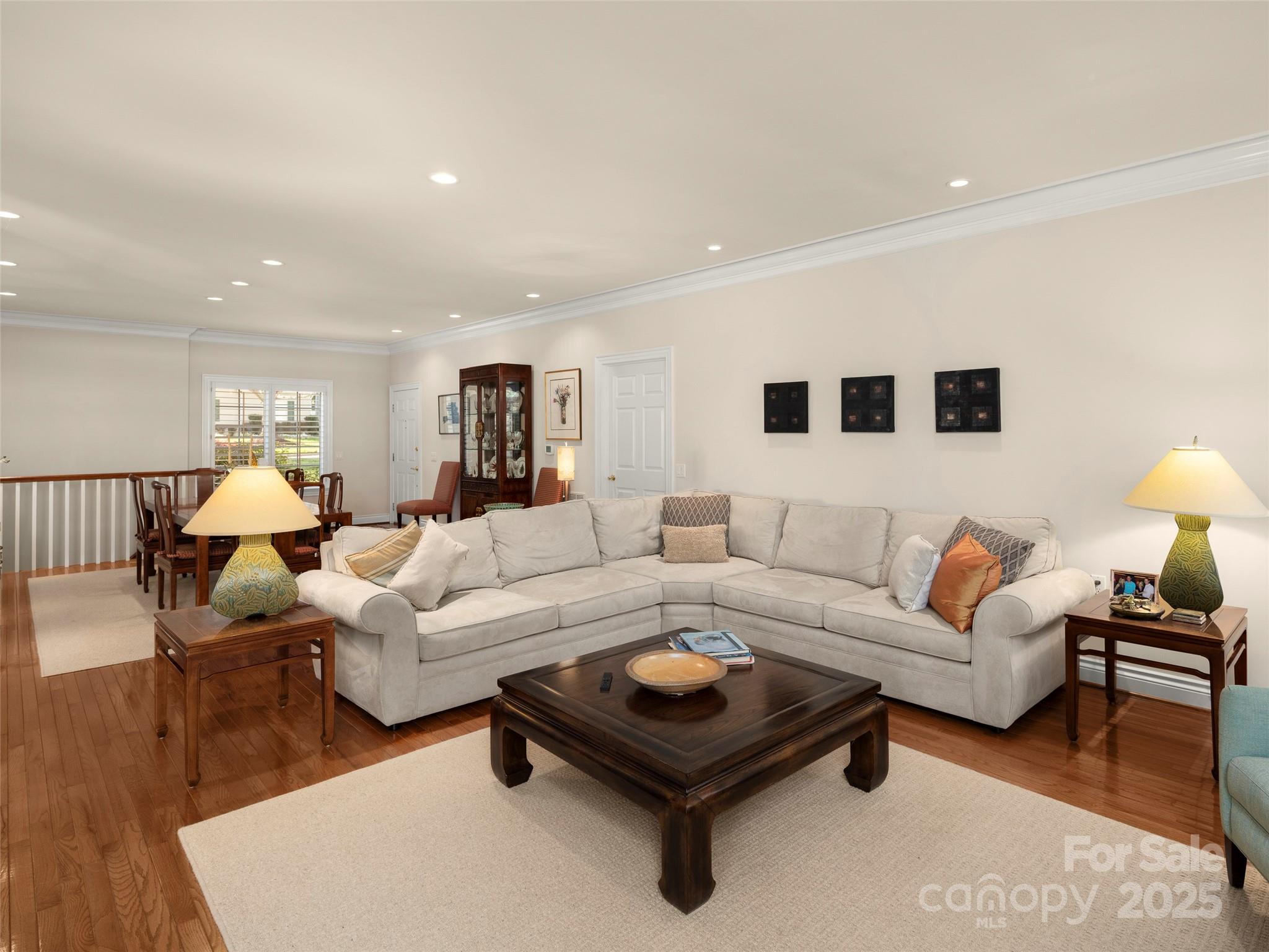 22 Clovelly Way