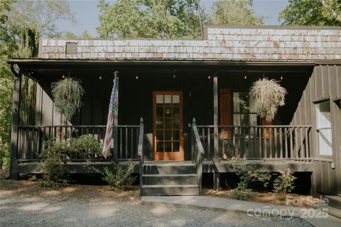 43 Polly Spout Road Marion NC 28752