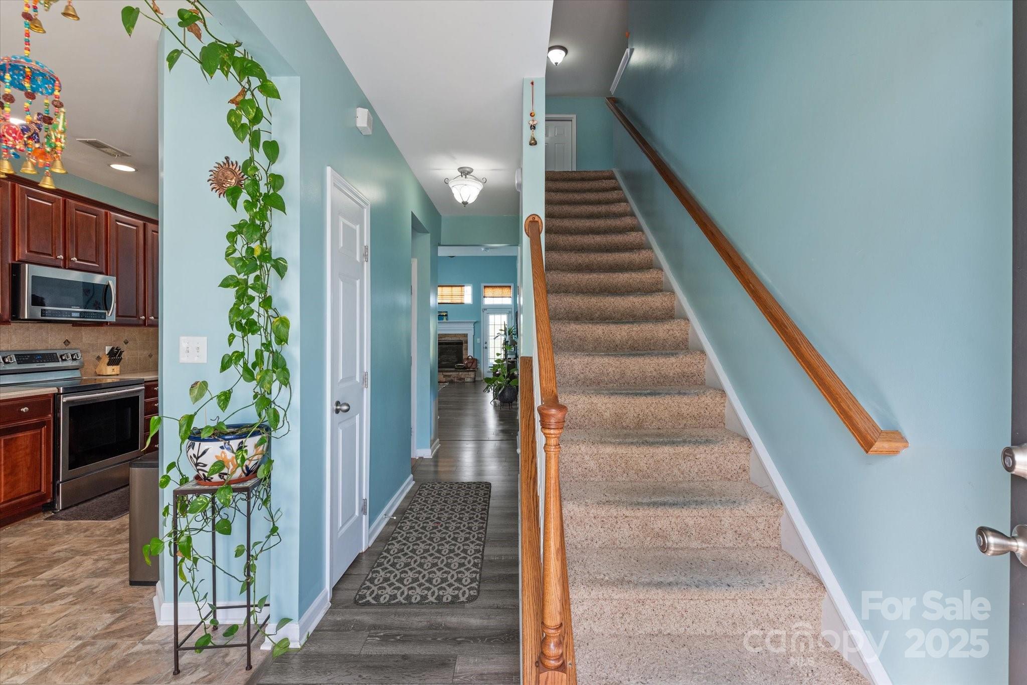 1498 Burrell Avenue NW