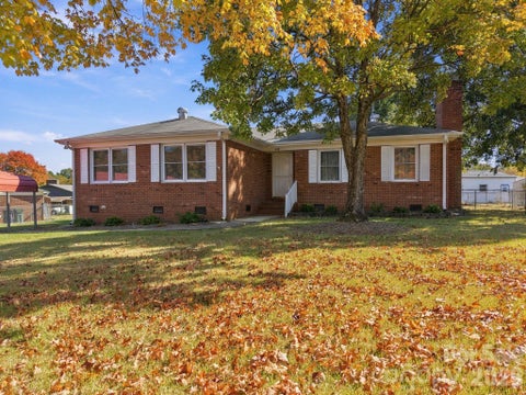Photo of 610 Lancer Court NW, Concord, NC 28027 (MLS # 4438290)