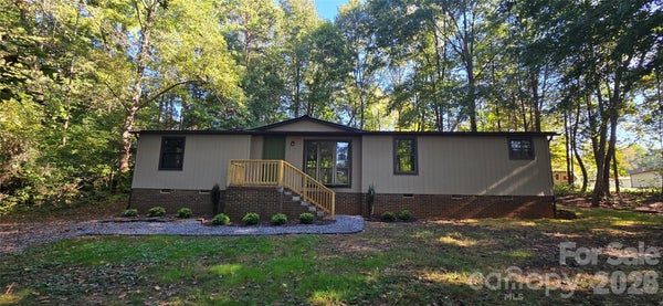 127 LOUISE DR, MOORESVILLE, NC 28115 - Image 172c4b6baeed3c5f24a9bc52c8fa4e3a/452936177