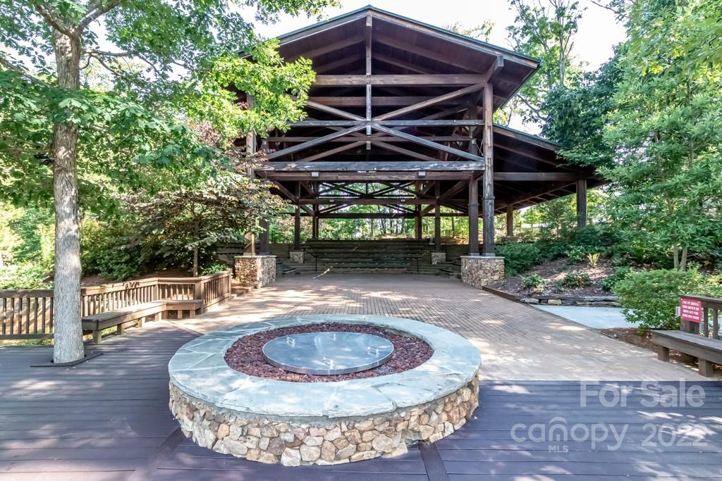 Tree Tops - Residential