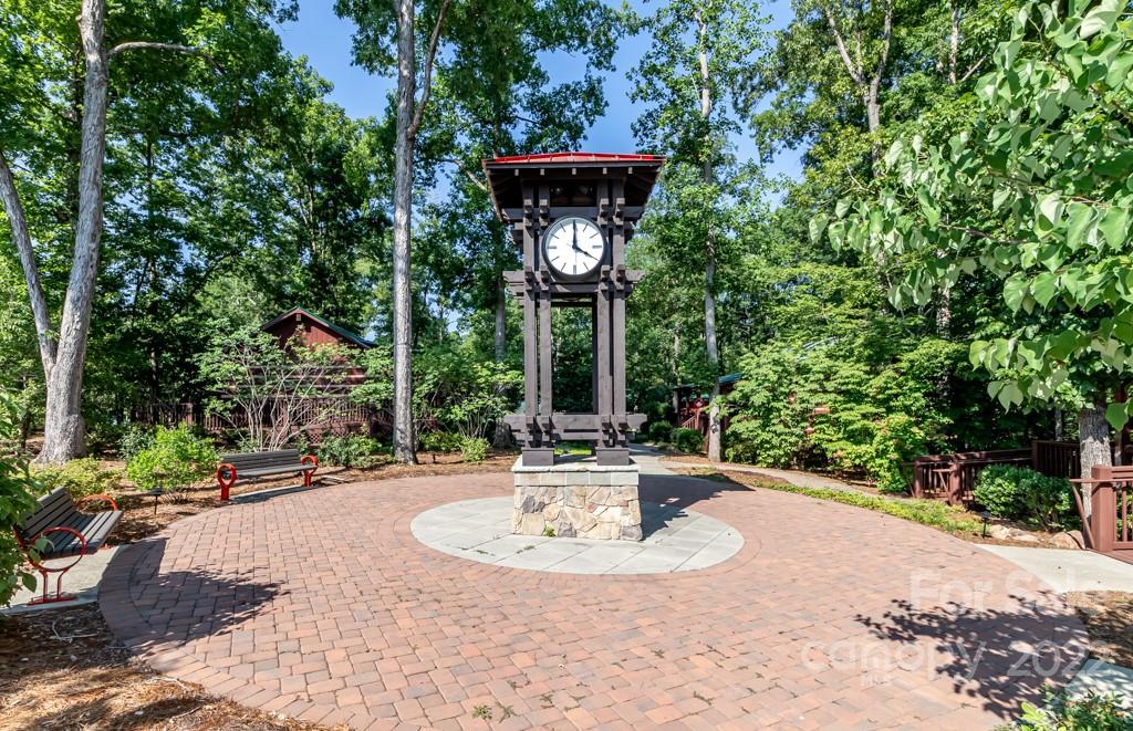 Tree Tops - Residential