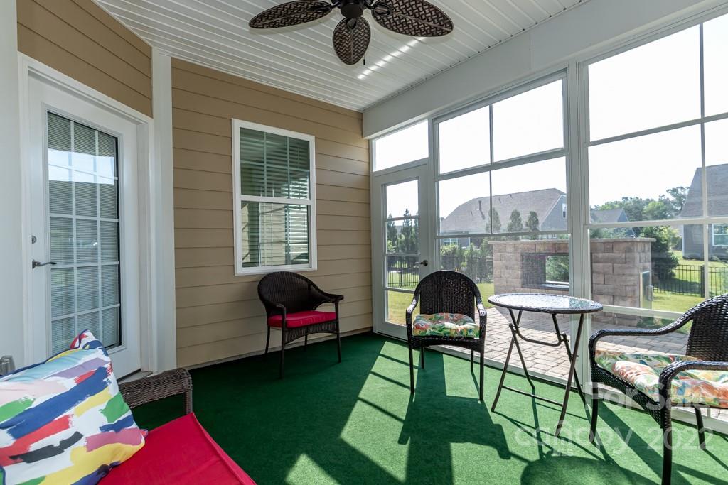 Tree Tops - Residential