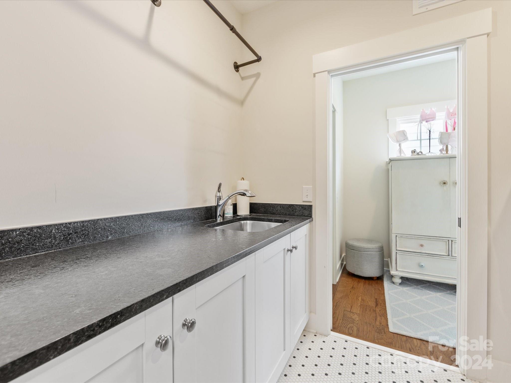 Providence Retreat - Residential