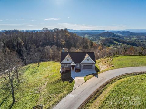 A home in Hendersonville