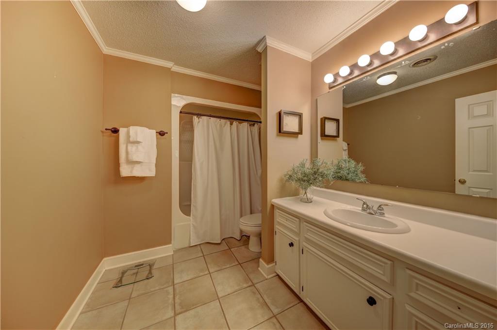 Meadow Lakes - Residential