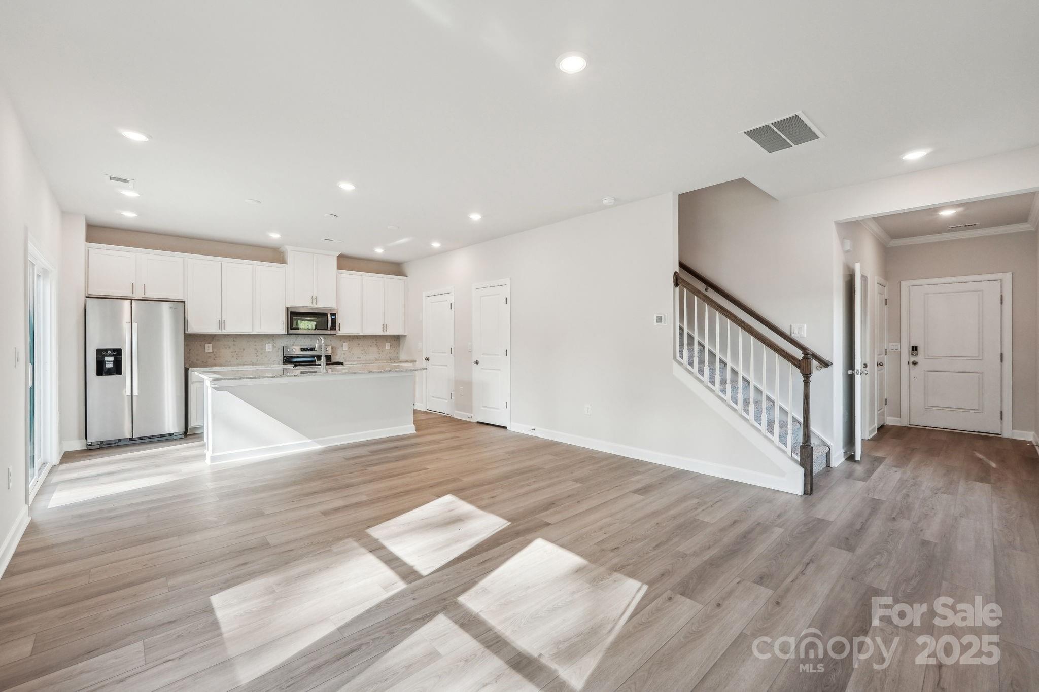 301 Alden Court