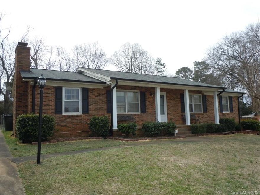 Great brick ranch home, spacious kitchen with gas cook top & wall oven.  Hardwood floors recently redone, new roof, fenced back yard and deck with a detached storage building.  All at a convenient location from Charlotte.  Easy access to restaurants and shopping.