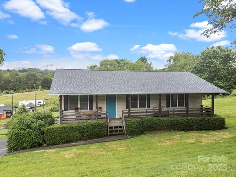 72 Sovereign Circle Clyde NC 28721