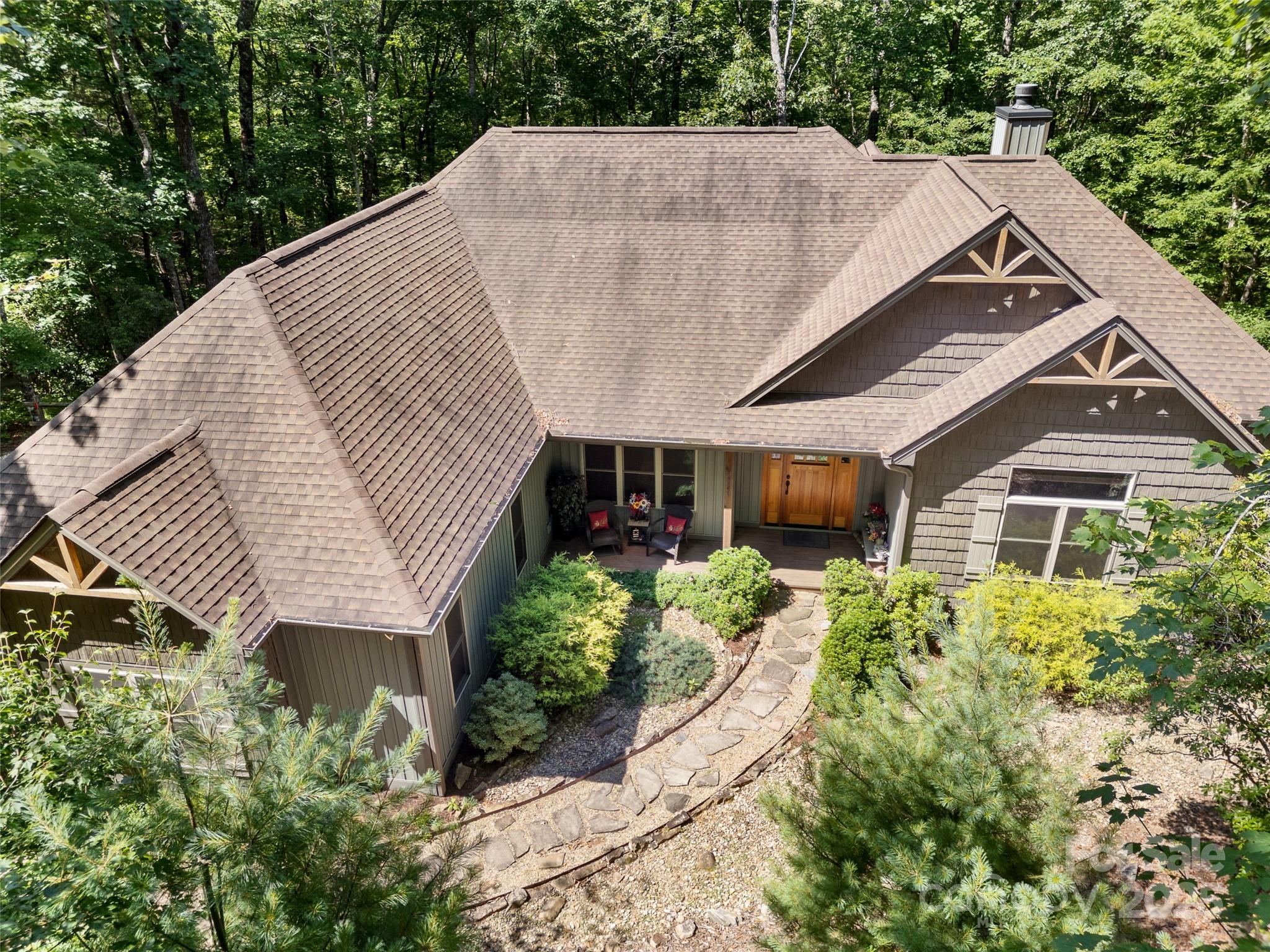 3094 Connestee Trail