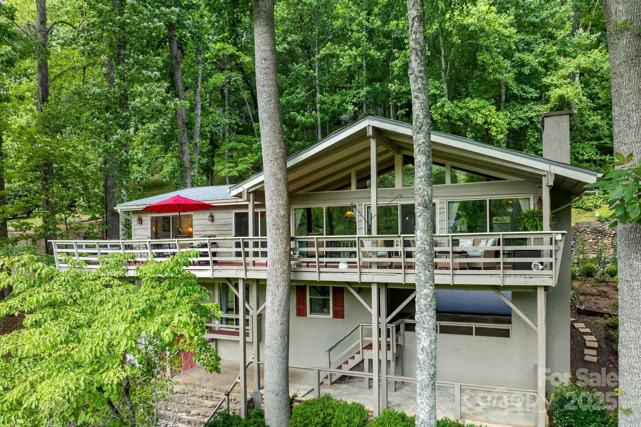 386 Country Club Drive