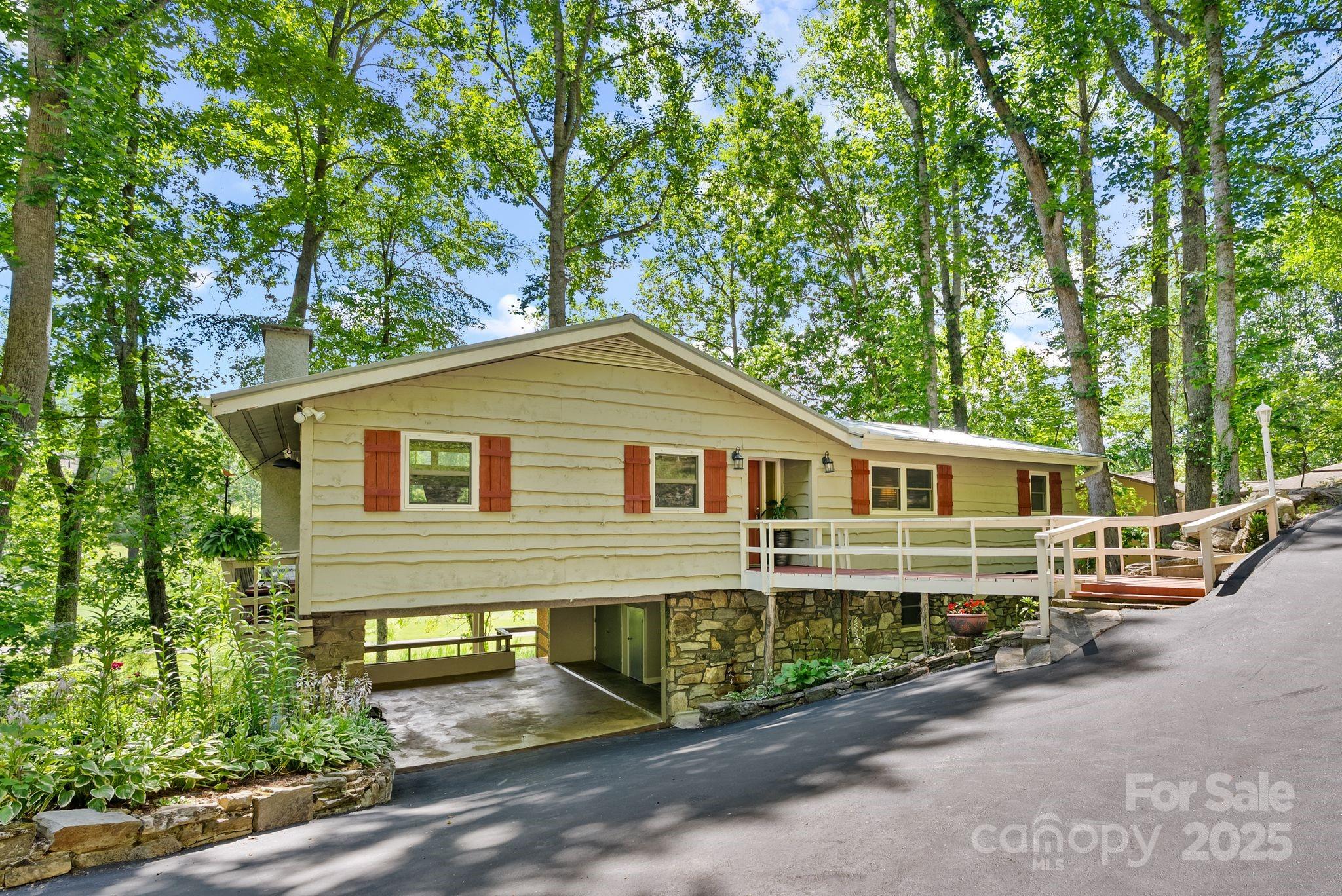 386 Country Club Drive C6