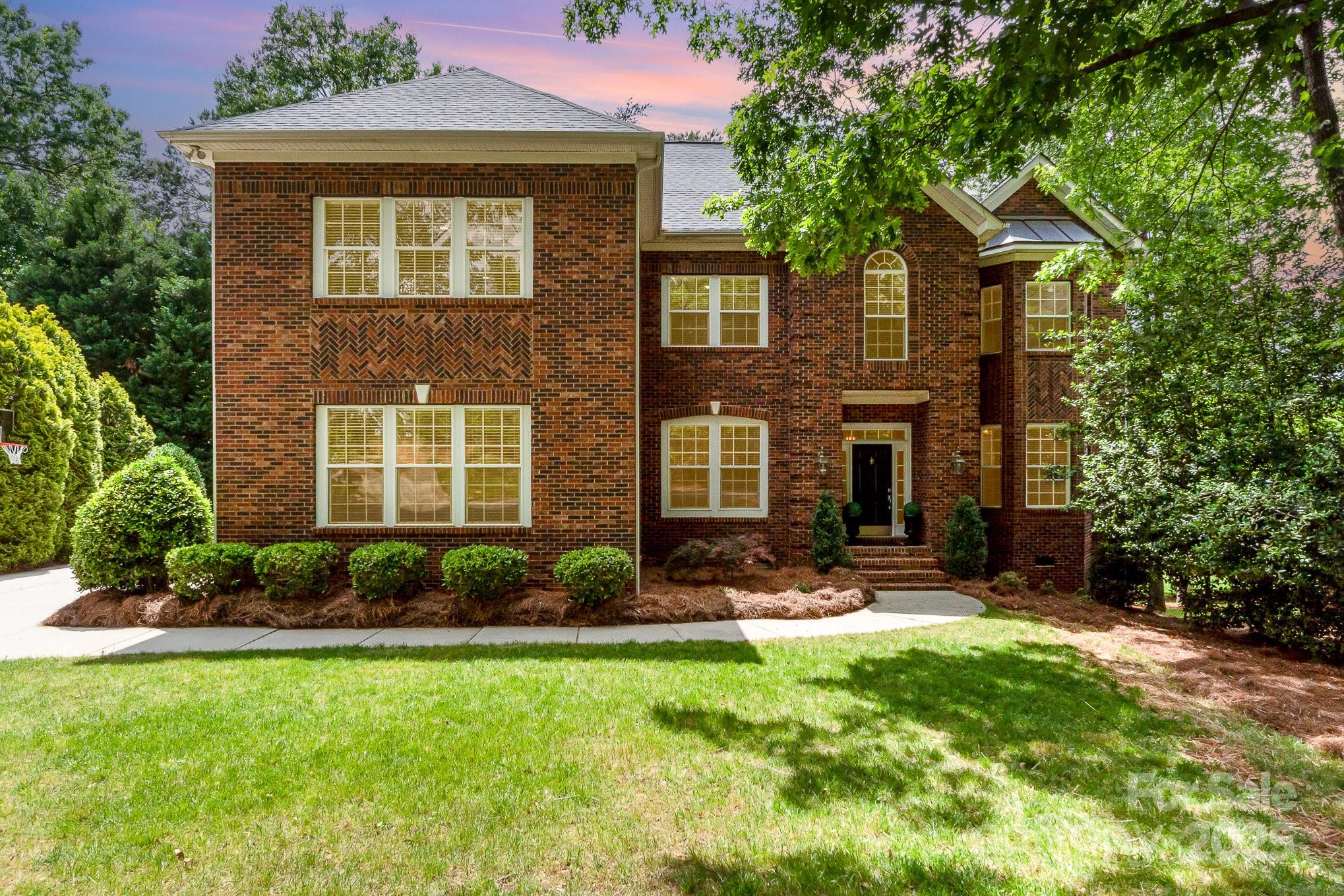 Lake Shore - Residential