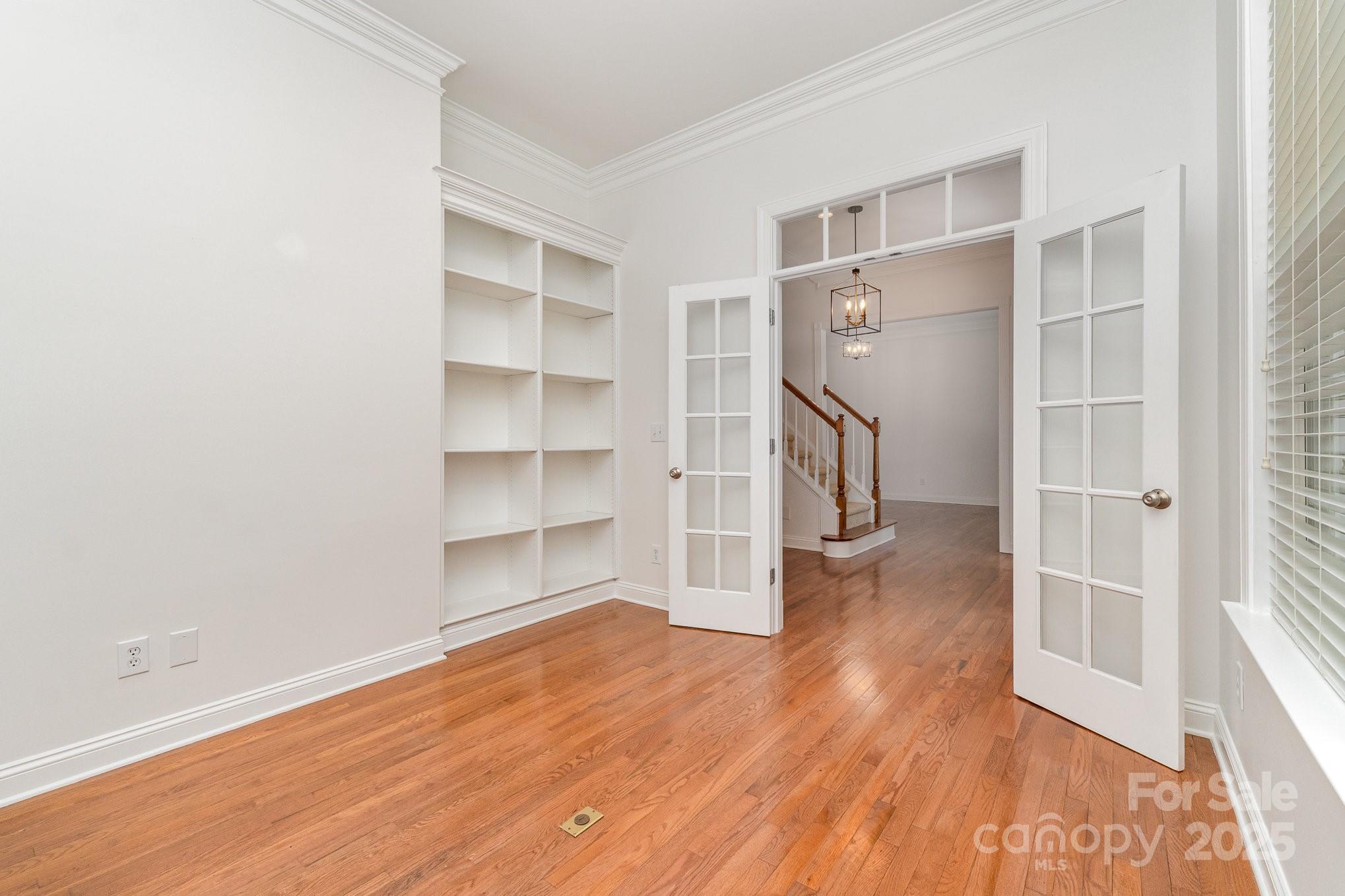 Lake Shore - Residential