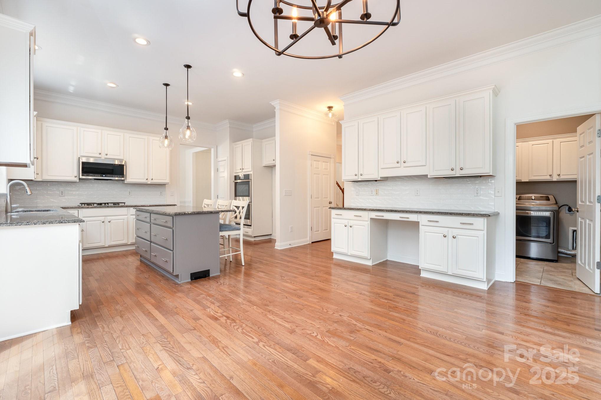 Lake Shore - Residential