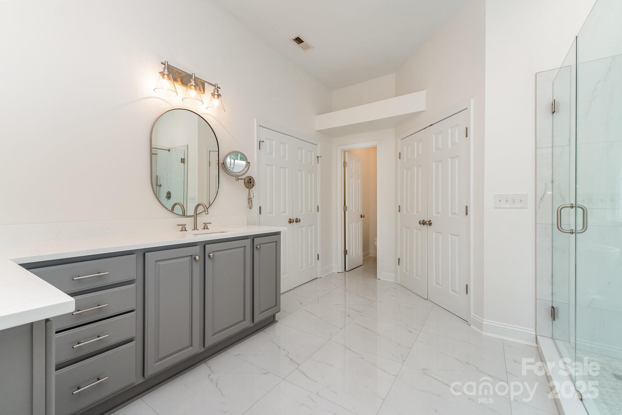 Lake Shore - Residential