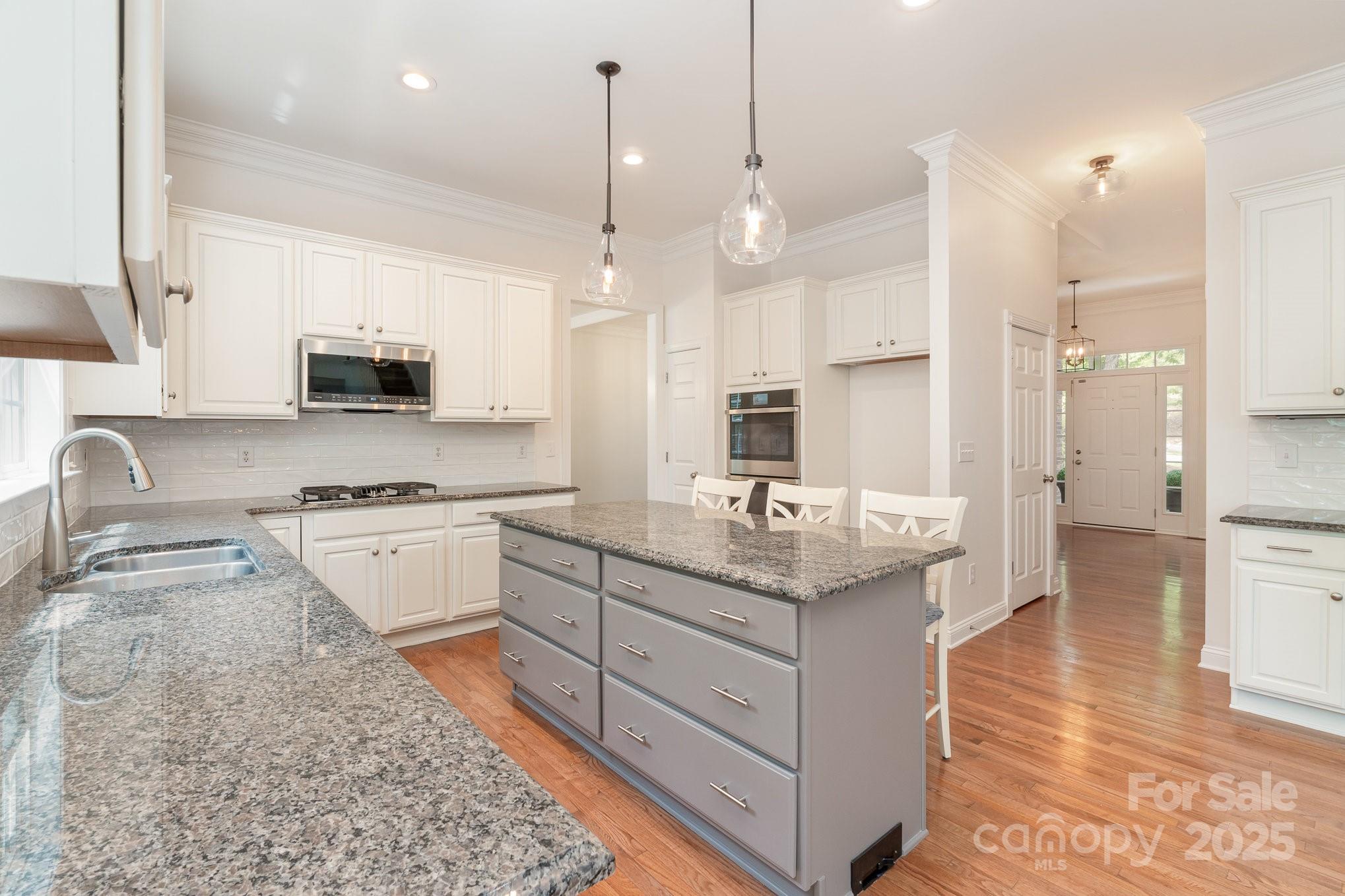 Lake Shore - Residential