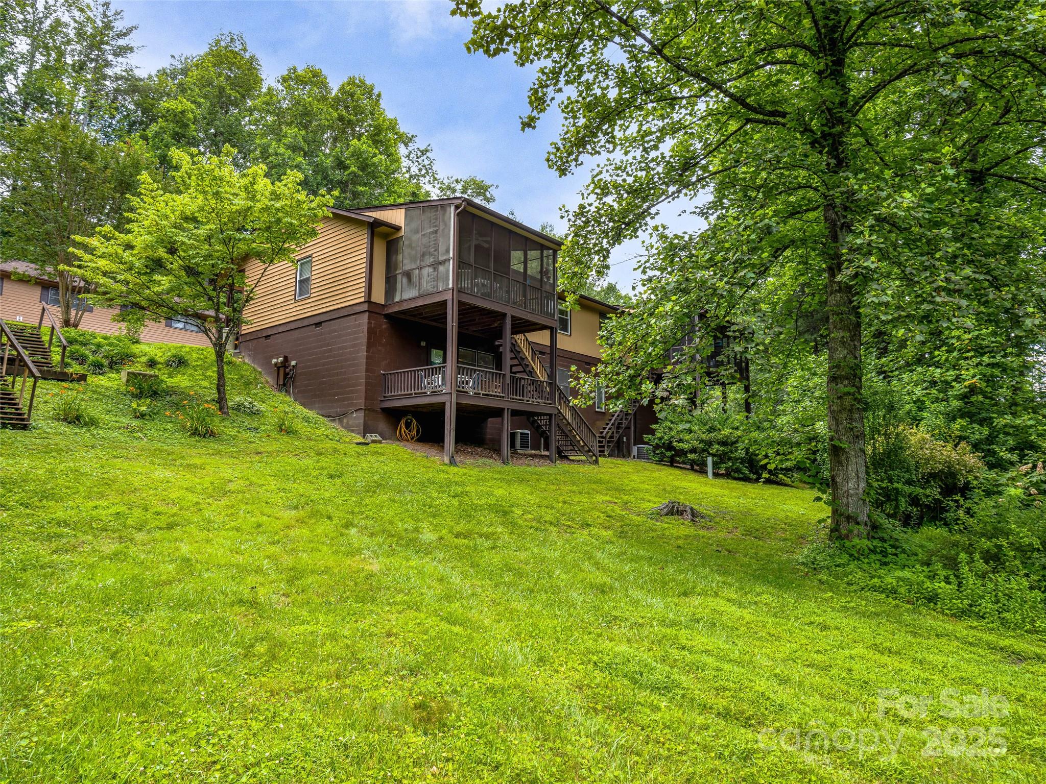128 View De Lake Drive