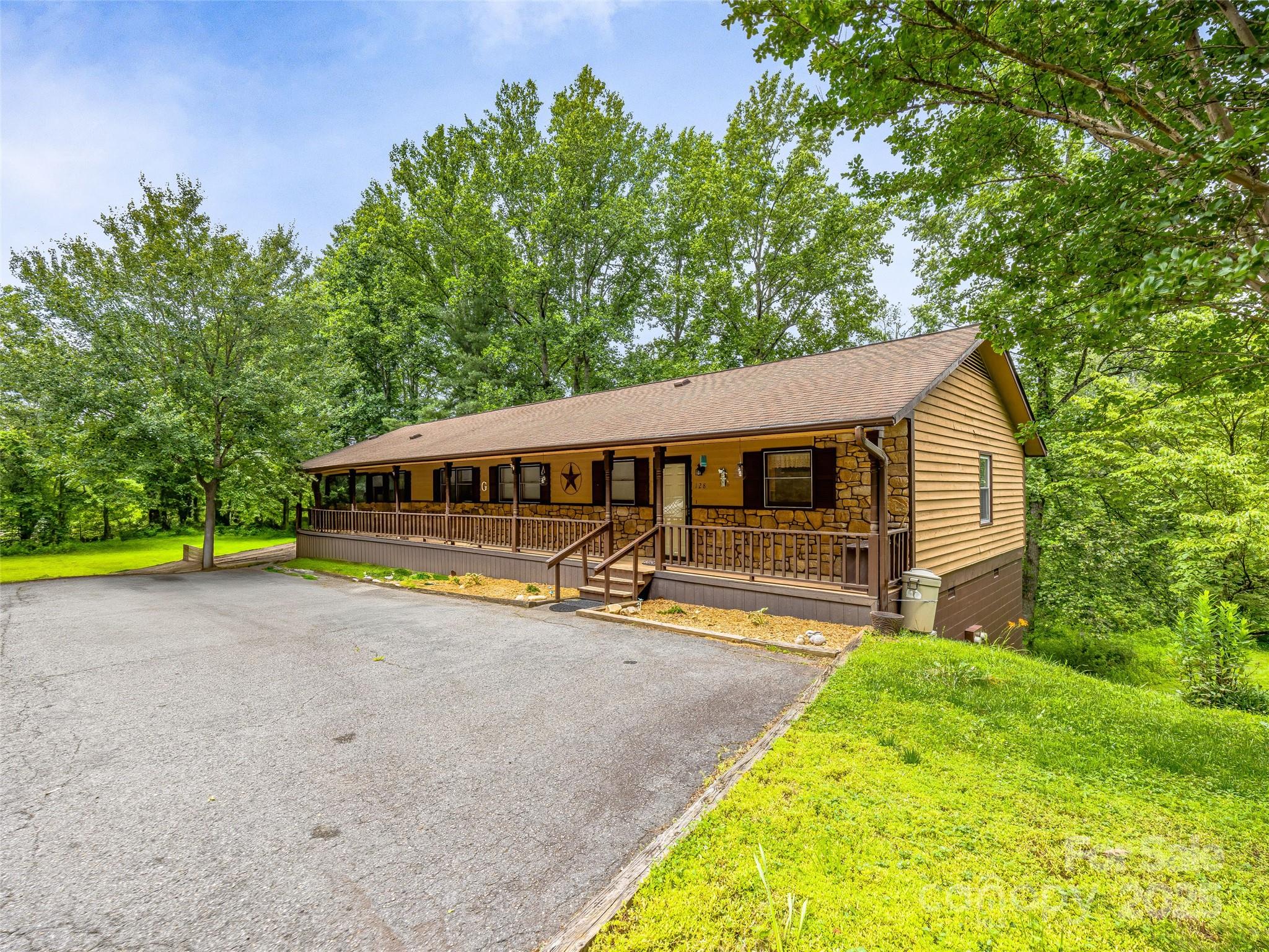 128 View De Lake Drive