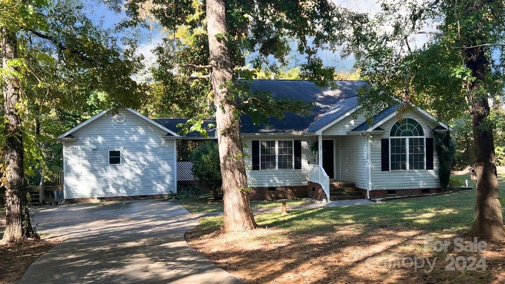 419 Bethel School Road, Clover, SC 29710, MLS 4191905 Allen Tate