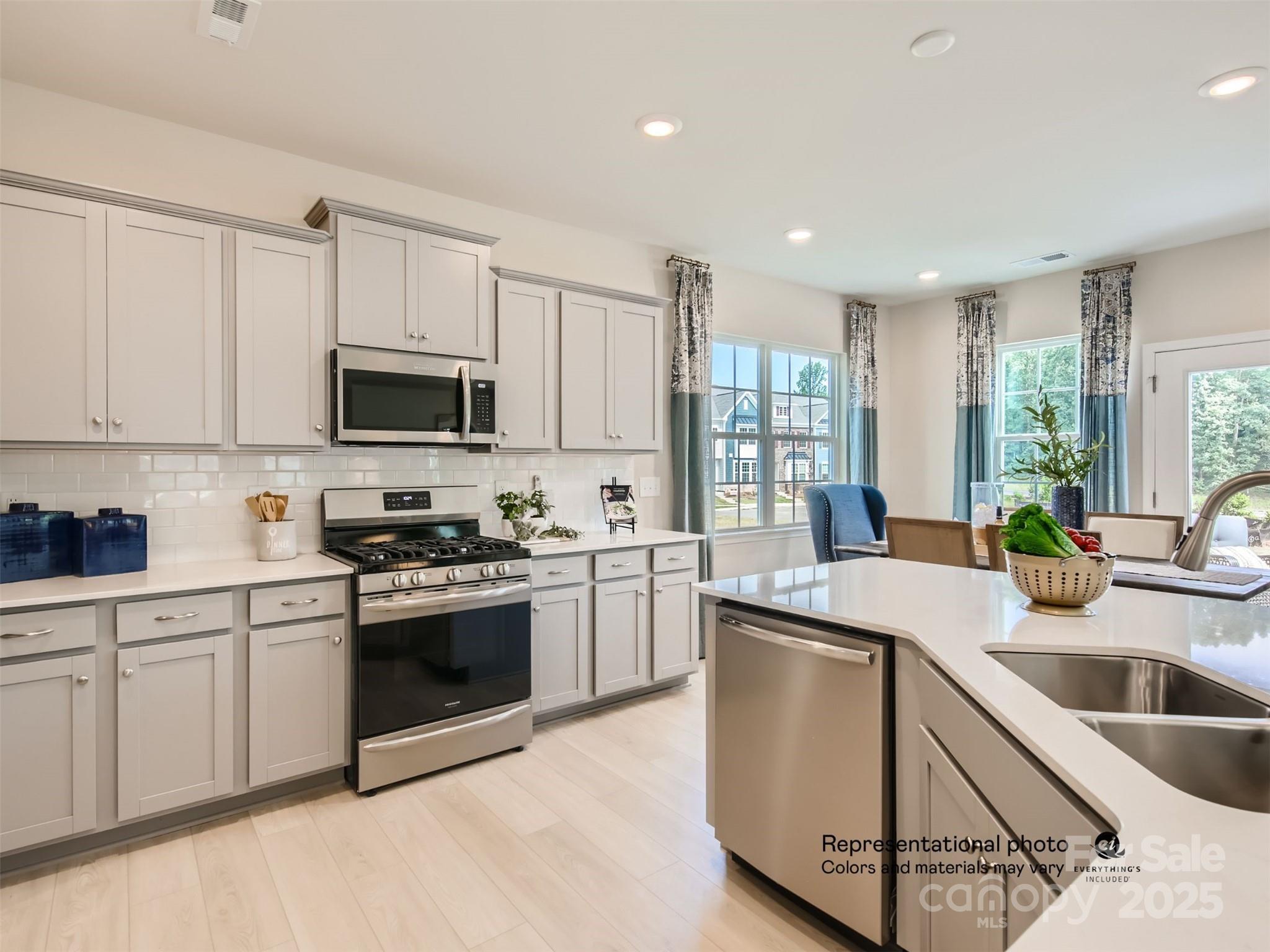 1812 Otter Perch Lane