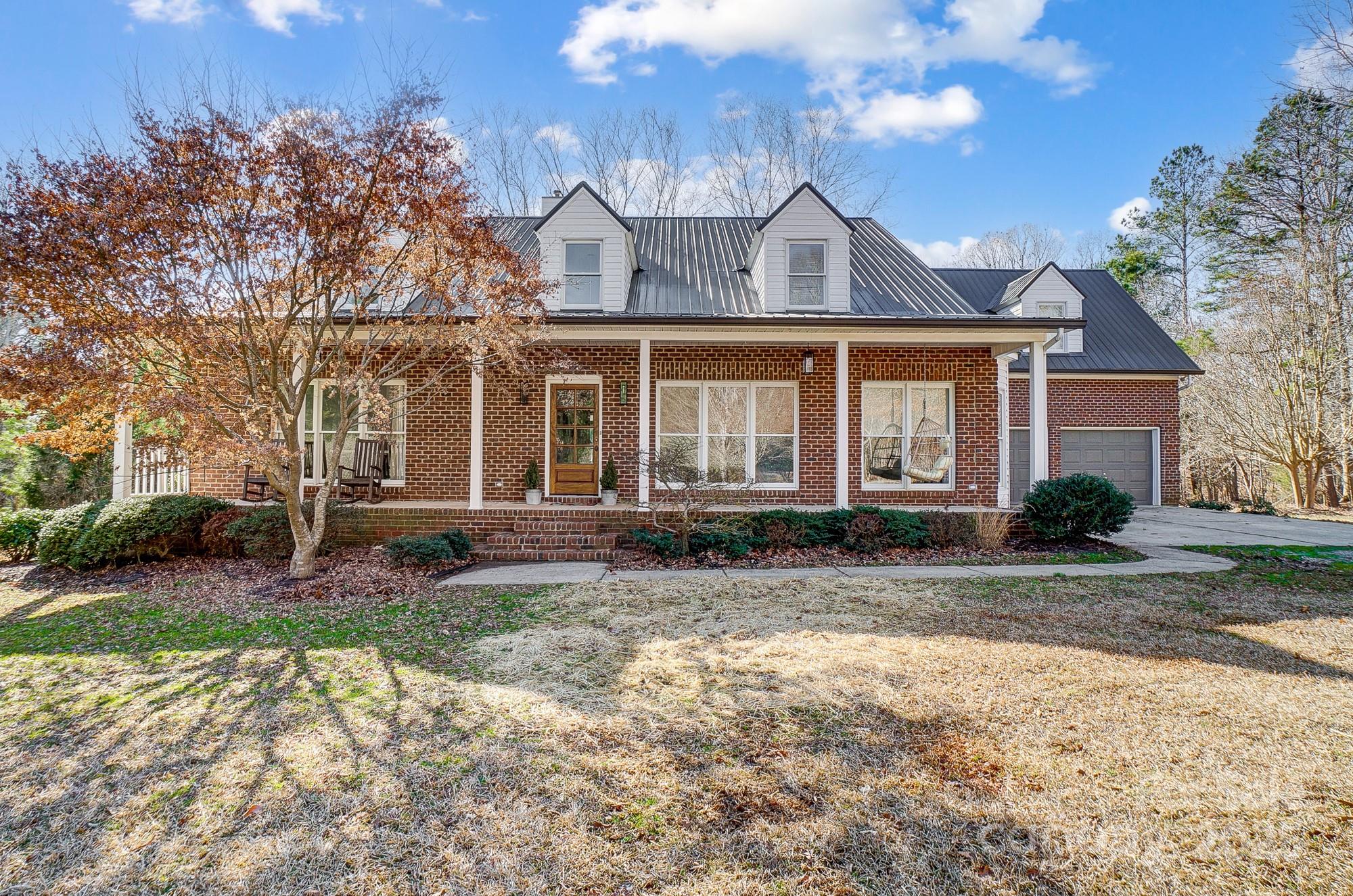 6610 Rolling Ridge Drive