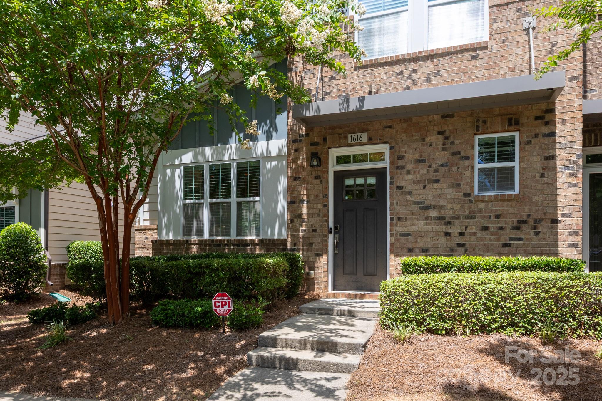 1616 Pat Garrett Street